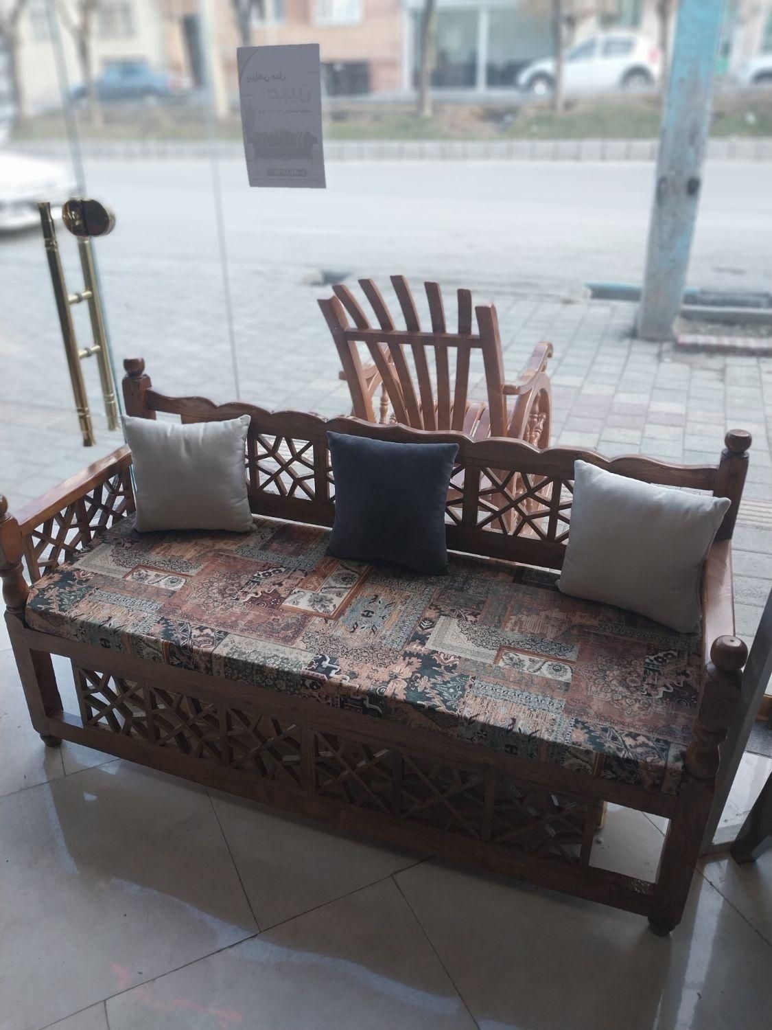 تخت سنتی شاه نشین چوب روسی درجه 1